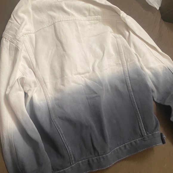 Denim jacket - Picture 2 of 4